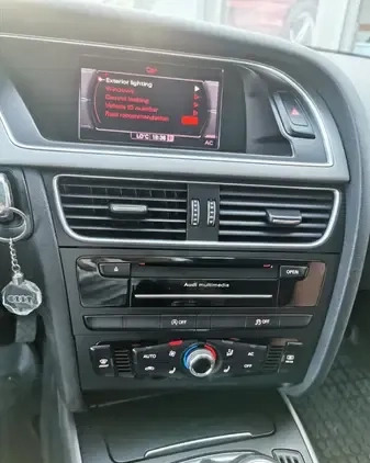 Audi A4 cena 47897 przebieg: 270000, rok produkcji 2013 z Małogoszcz małe 379